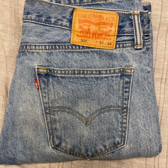 Levi Jeans. Men’s. 34x34 - Picture 1 of 2